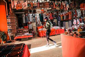 BIB: 
                            <button type="button" onclick="openModal(25389750)" class="btn btn-primary btn-sm float-right btn-popup" data-toggle="modal" data-target=".modal-high-quality">
                        <i class="fas fa-shopping-cart"></i> Add to Cart
                    </button>
                                            <button type="button" onclick="isThisMe(25389750, true)" class="btn btn-success btn-sm float-right btn-popup btn-isme hidden" data-toggle="tooltip" data-placement="bottom" title="นี่คือรูปของคุณใช่ไหม คลิกที่นี่เพื่อเอาเข้าอัลบั้ม">
                        <i class="fas fa-plus"></i> Add to album
                    </button>
                    <button type="button" onclick="isThisMe(25389750, false)" class="btn btn-warning btn-sm float-right btn-popup btn-isnotme hidden">
                        <i class="fas fa-ban"></i> Remove from album
                    </button>